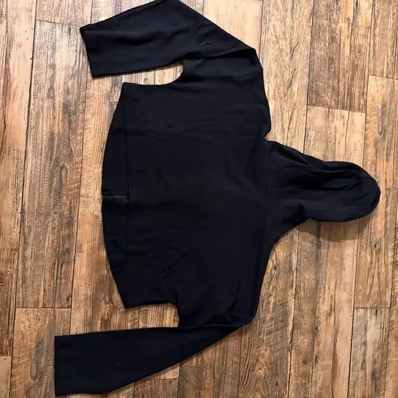 Naked wardrobe size 1X long sleeve crop black -no longer has tags! - Picture 3 of 4